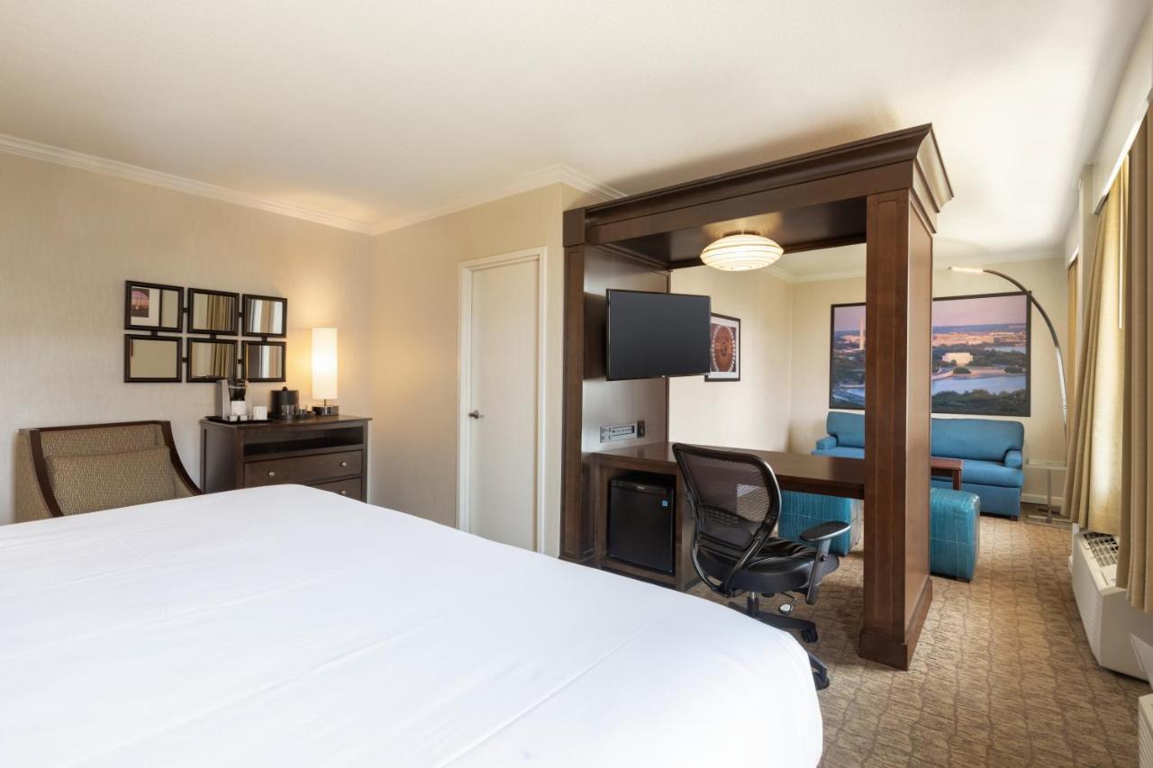 Crowne Plaza Crystal City-Washington, D.C. By Ihg Arlington Exterior foto